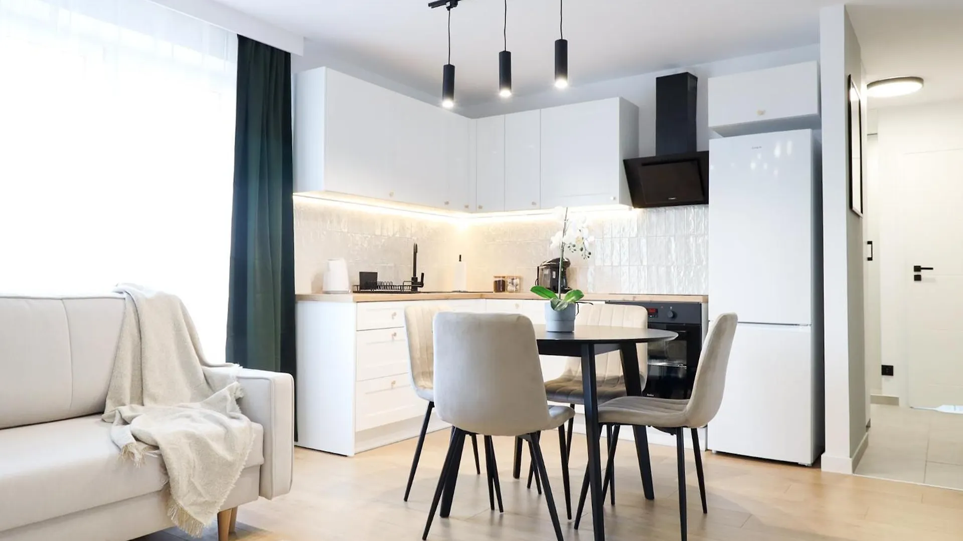 Prime Center Point Apartment Poznan Poland